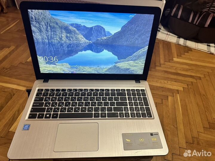 Ноутбук asus D540M