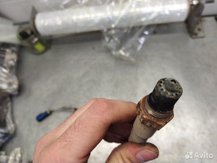 Датчик кислородный правый Ford Focus 2 седан 1.6