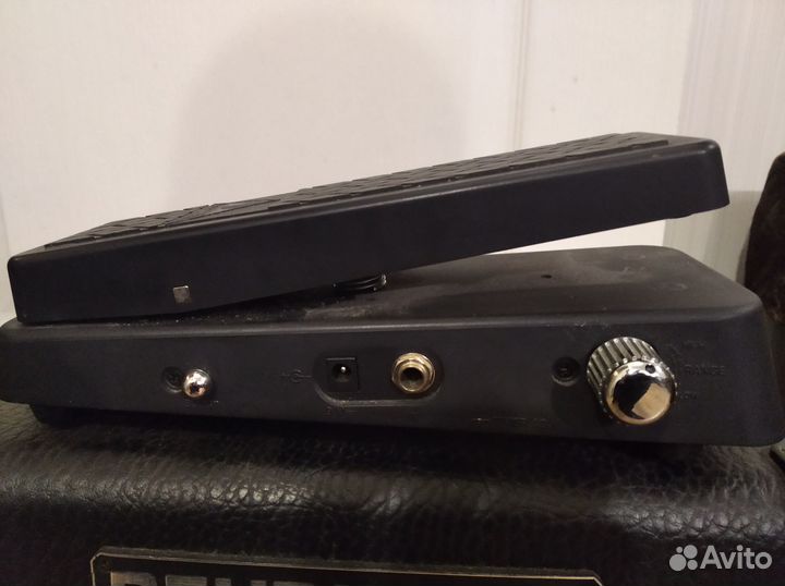 Behringer hell-babe HB01 педаль