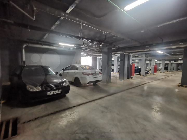 Машиноместо, 11 м²