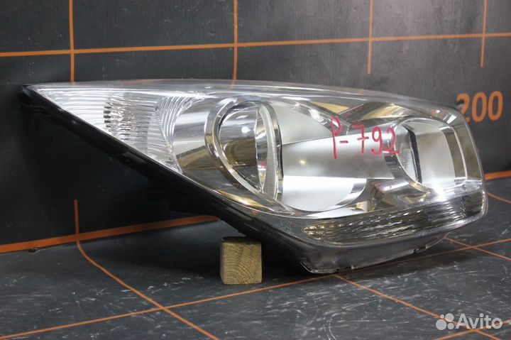 Фара основная правая - Kia Venga