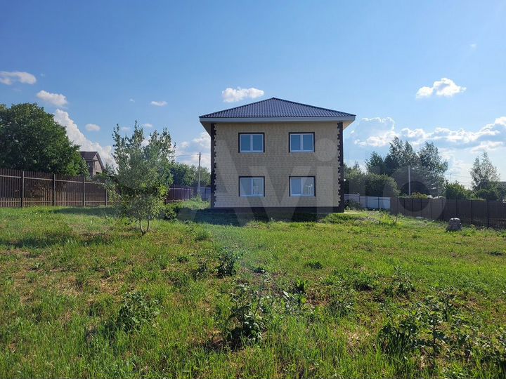 Дом 220 м² на участке 15 сот.