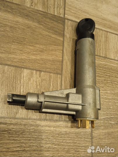 Замок зажигания с личинкой от Audi 100, 200 C3