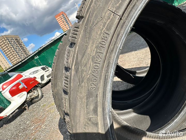 Toyo Observe G3-Ice 285/35 R21 и 325/30 R21 105T