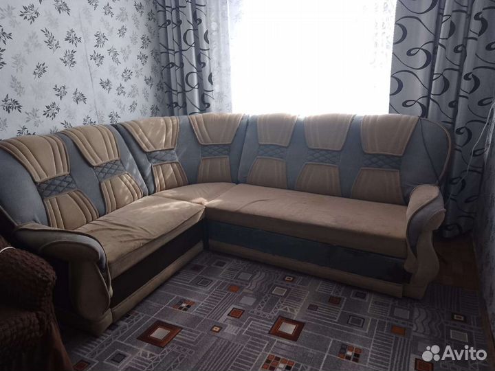 Большой угловой диван бу