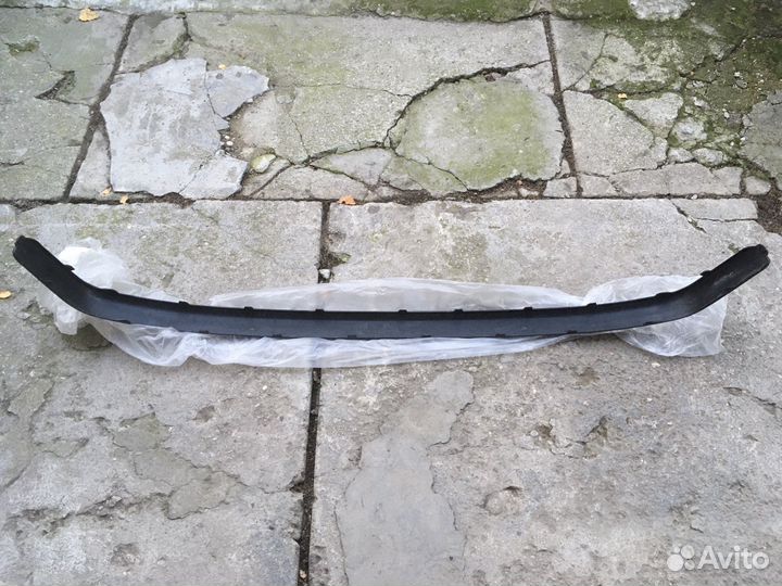 Молдинг заднего бампера Carisma