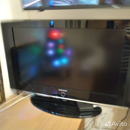 Телевизор samsung