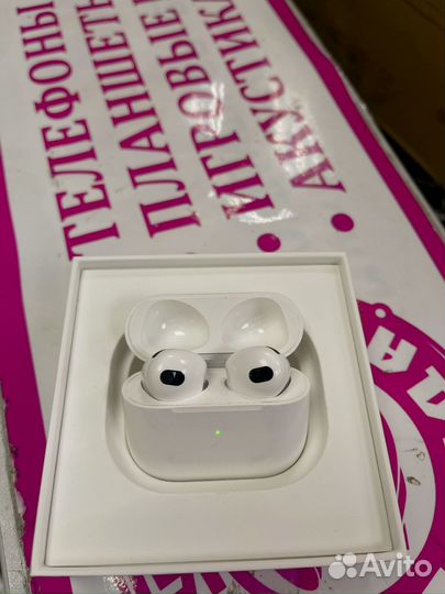 AirPods 3