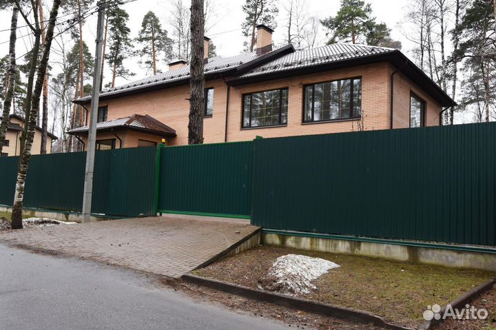 Откатные ворота с врезной калиткой