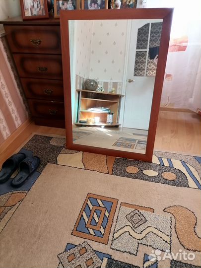 Зеркало настенное