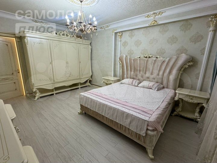 3-к. квартира, 112,7 м², 5/10 эт.