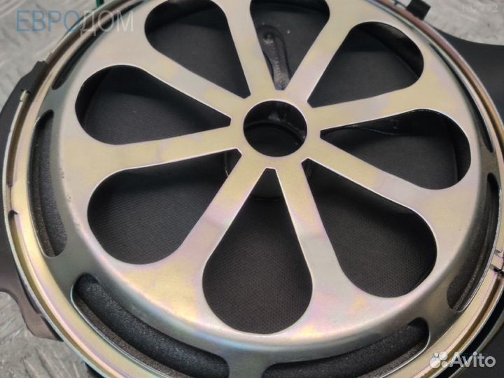Сабвуфер правый на mercedes W205 s1135353
