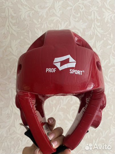 Шлем и перчатки для тхэквондо