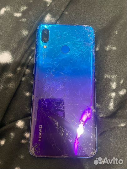 HUAWEI Nova 3, 4/128 ГБ