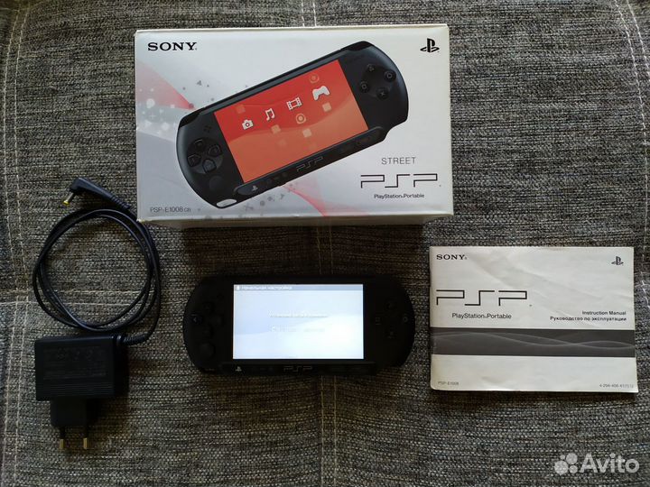 Игровая консоль Sony PSP Е1008 + игры