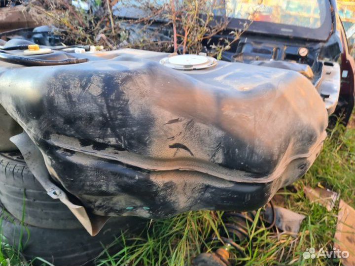 Бензобак Nissan Murano Z51 VQ35DE 2012