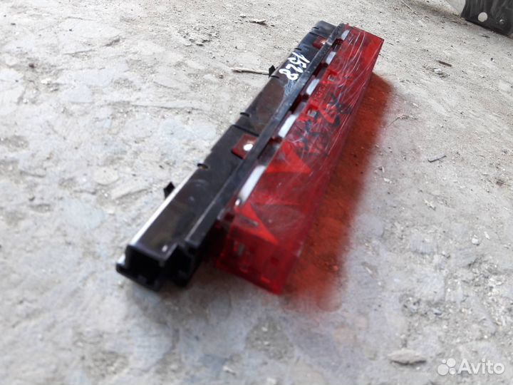 Дополнительный стоп-сигнал Ford Mondeo 3 рест