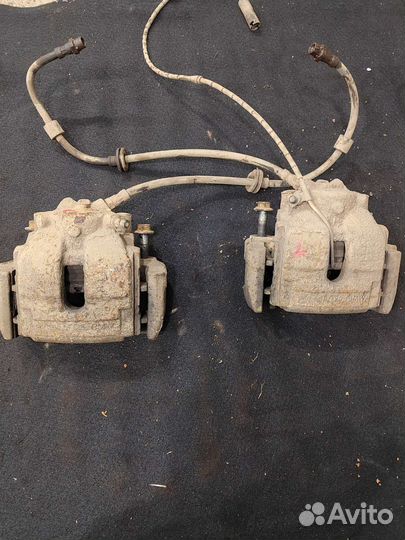 Суппорт передний BMW X3