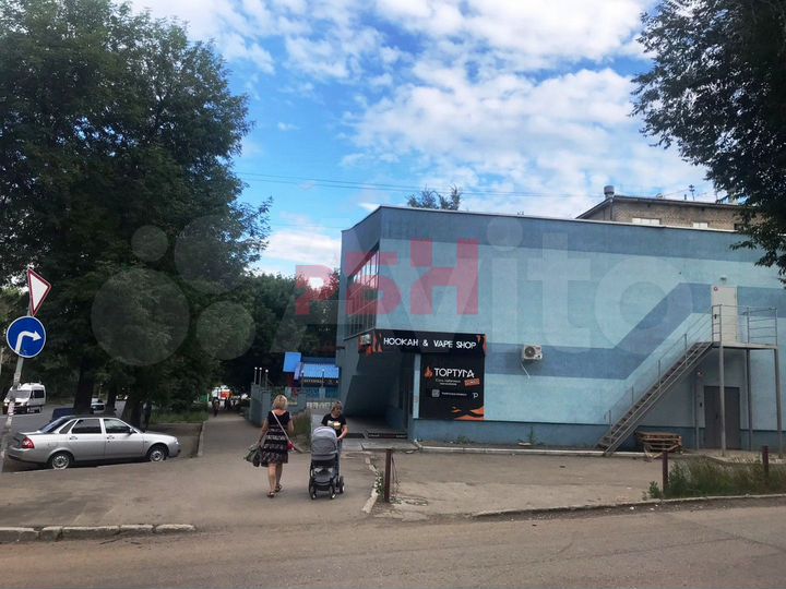 Сдам торговое помещение, 213 м²