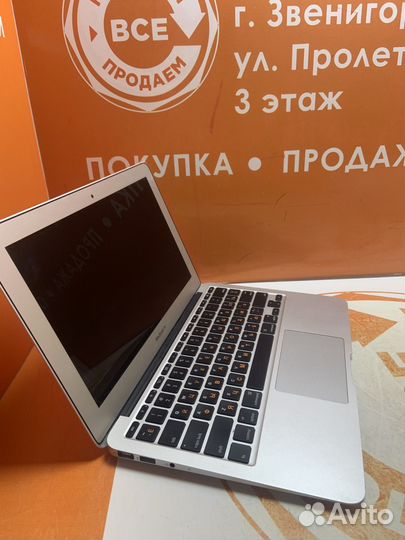 Ноутбук macbook air a1370 2011