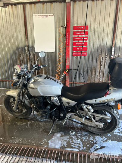 Suzuki GSX400 Inazuma