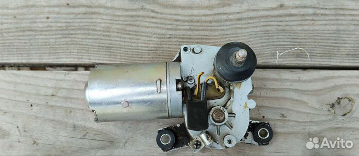 Мотор стеклоочистителя задней двери УАЗ Хантер