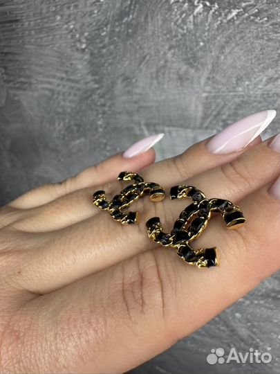 Серьги Шанель