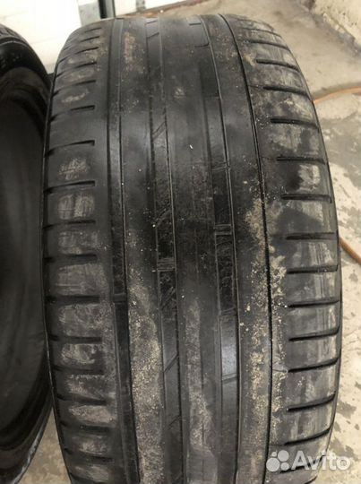 Nokian Tyres Hakkapeliitta 5 SUV 265/45 R21