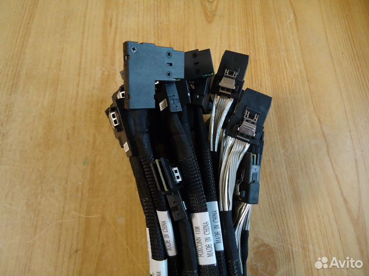 Кабель mini SAS SFF-8087