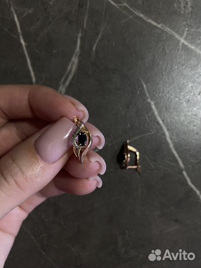 Золотые серьги