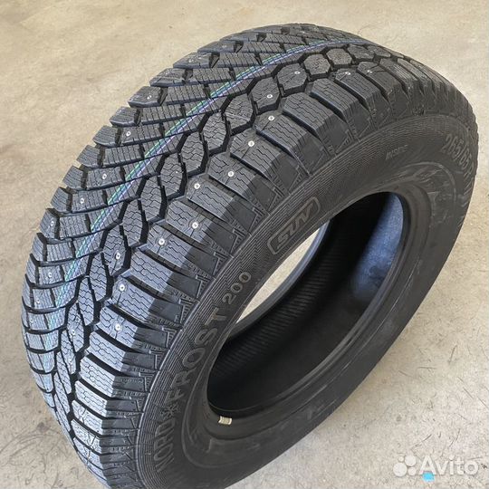 Gislaved Nord Frost 200 SUV 215/60 R17 96T