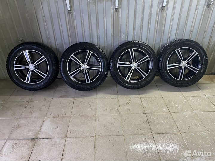 Зимние колеса Bridgestone Blizzak 225/60 R17 99