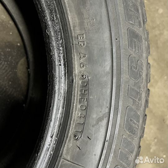 Bridgestone Blizzak Revo 696 225/60 R16 98S