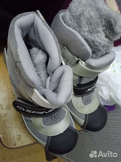 Лыжные ботинки