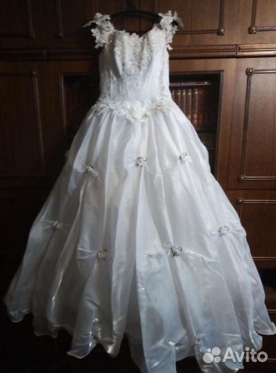 Платье свадебное