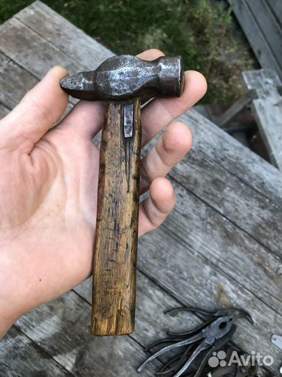 Старинный инструмент