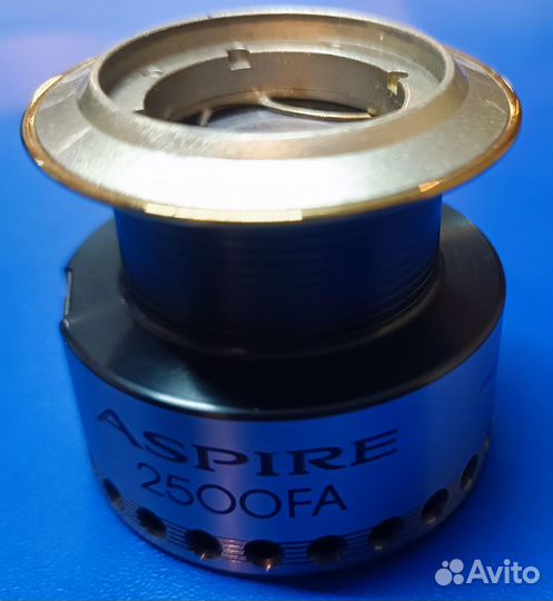 Шпуля shimano 2500