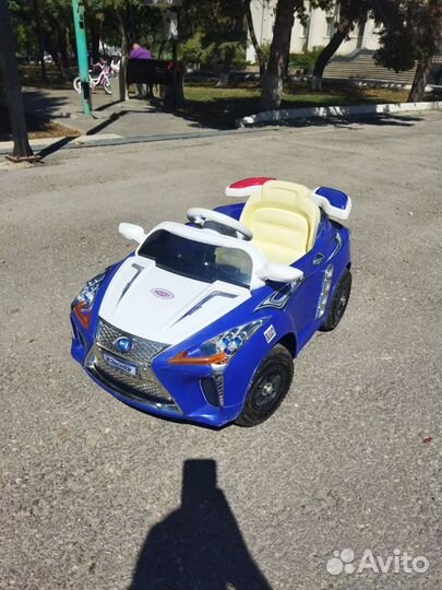 Детский электромобиль bugatti