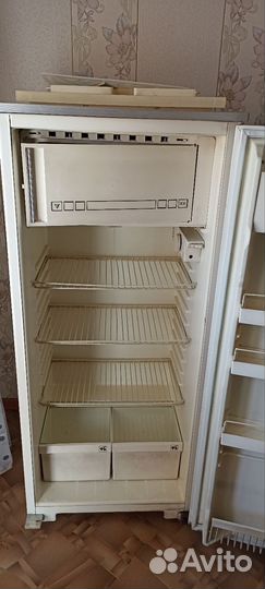 Холодильник на запчасти