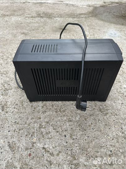 Ибп APC Back-UPS 1100