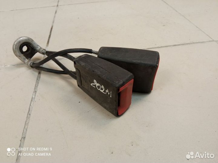 Ответная часть ремня задняя Mercedes w202