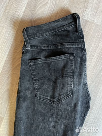 Джинсы levis559