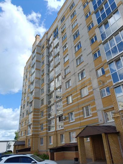 2-к. квартира, 62 м², 8/10 эт.