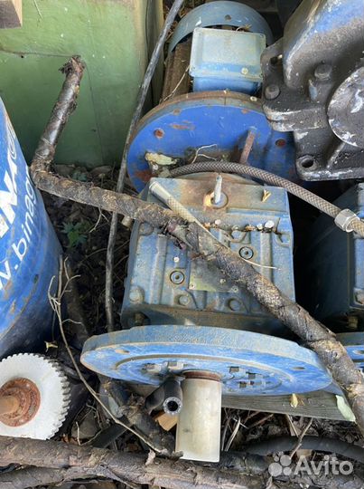 Мотор редуктор