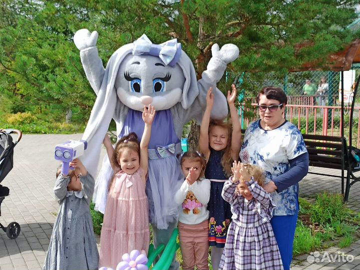 Мишка поздравление ростовая кукла на праздник