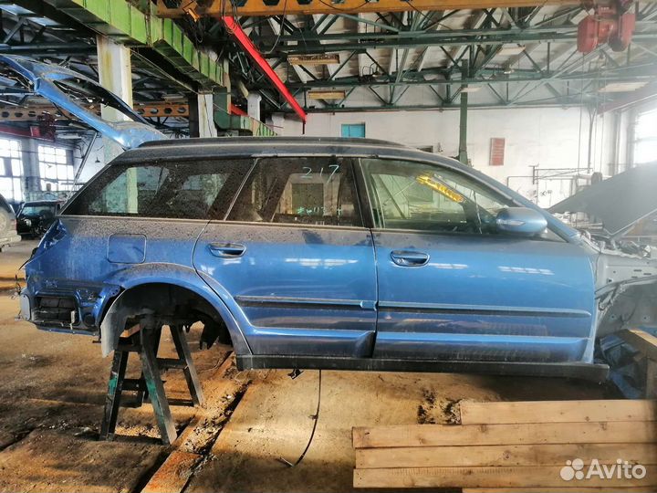 Дверь Subaru outback
