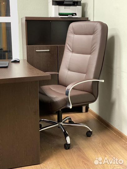 Компьютерное кресло новое