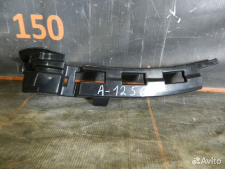 Кронштейн бампера - Mercedes-Benz GLA-Klasse W156