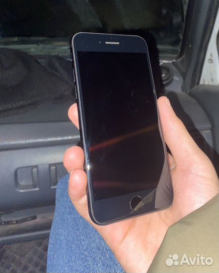 iPhone SE (2020), 64 ГБ