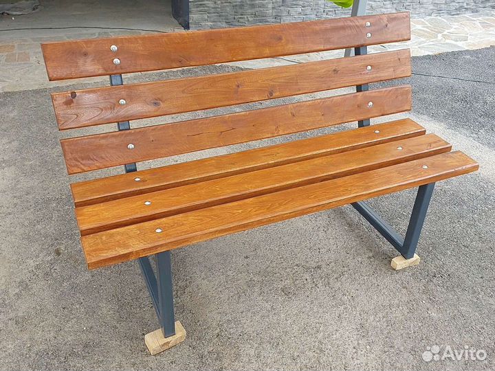 Скамейка садовая